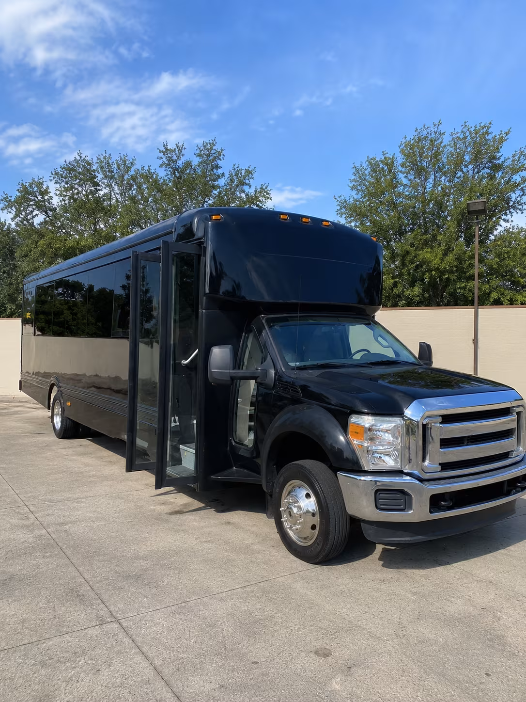 norman 20 passenger party bus