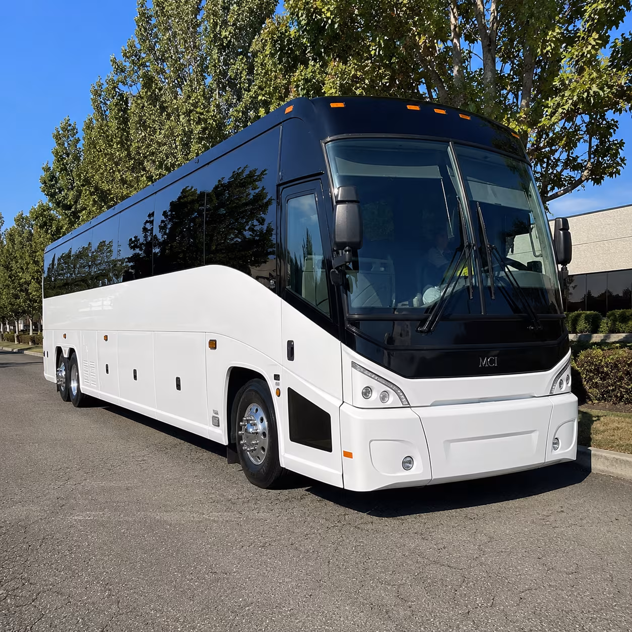 norman 50 passenger charter bus
