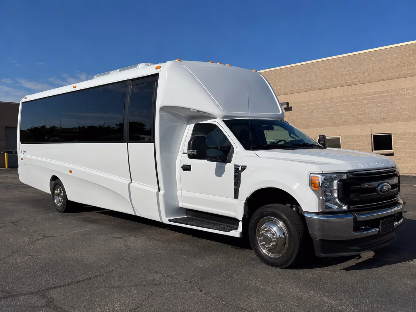 reserve transportation for your next prom 4